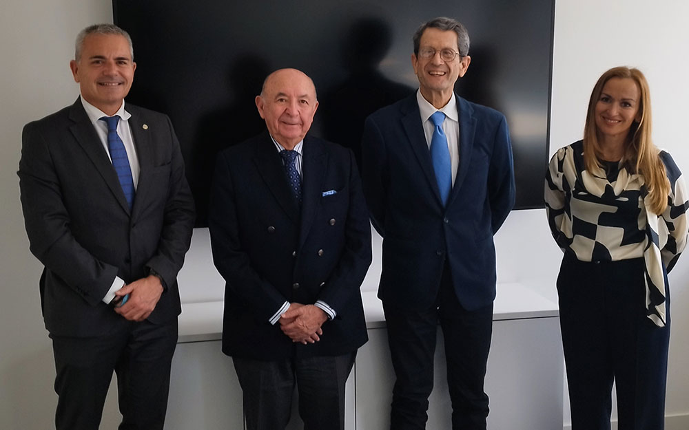 De izquierda a derecha: Julio Andrade, Luis Gallegos, Jesús Norberto Fernández y Silvia Neira