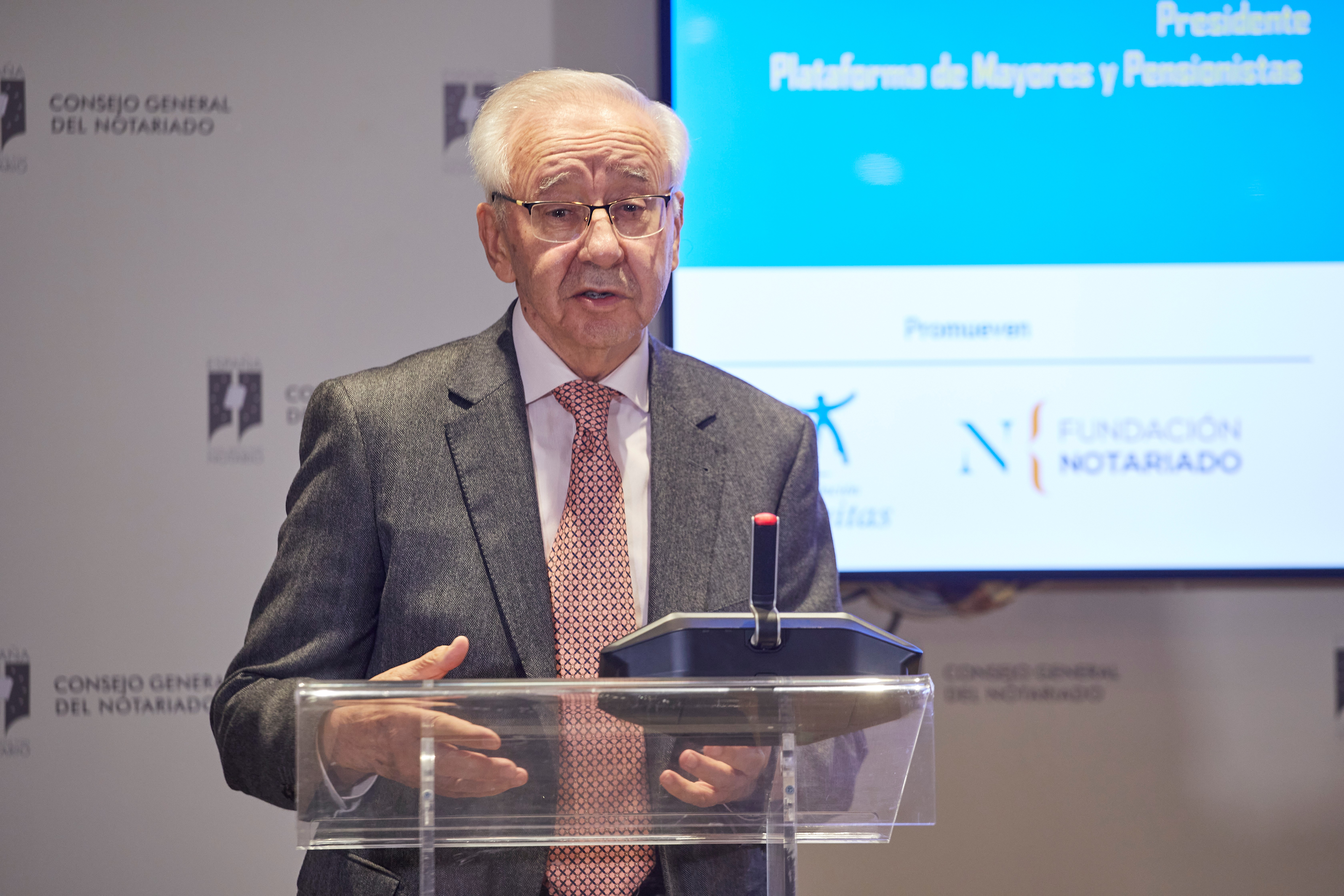 Lázaro González durante su intervención en la entrega de premios.