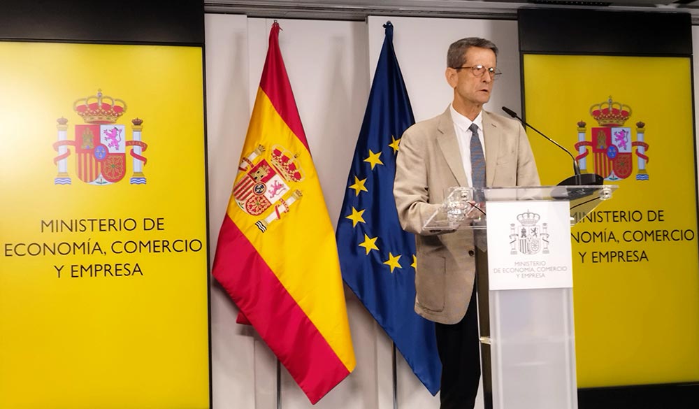 Jesus Norberto Fernández interviene en la rueda de prensa posterior a la reunión