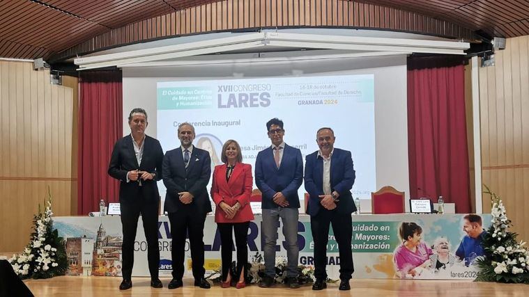 Se enfatizó la importancia de la atención domiciliaria y el uso ético de tecnología en el cuidado Congreso Lares