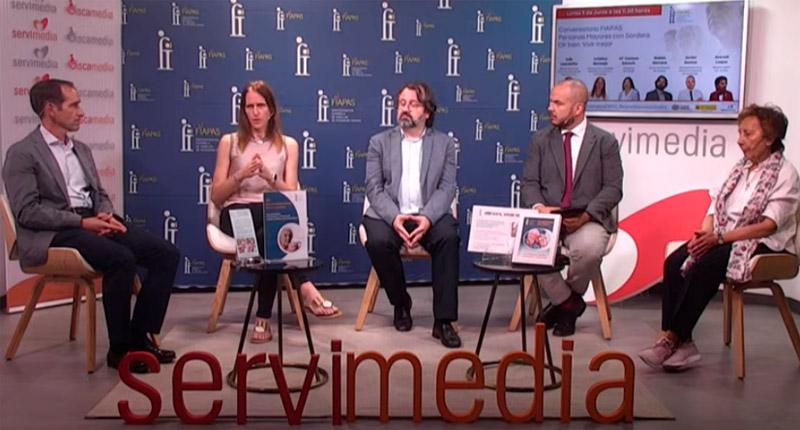 Son las conclusiones de un conversatorio celebrado por FIAPAS y Servimedia Un instante del debate celebrado en el estudio de Servimedia