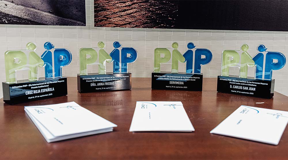 Trofeos de la segunda edición de los Premios PMP