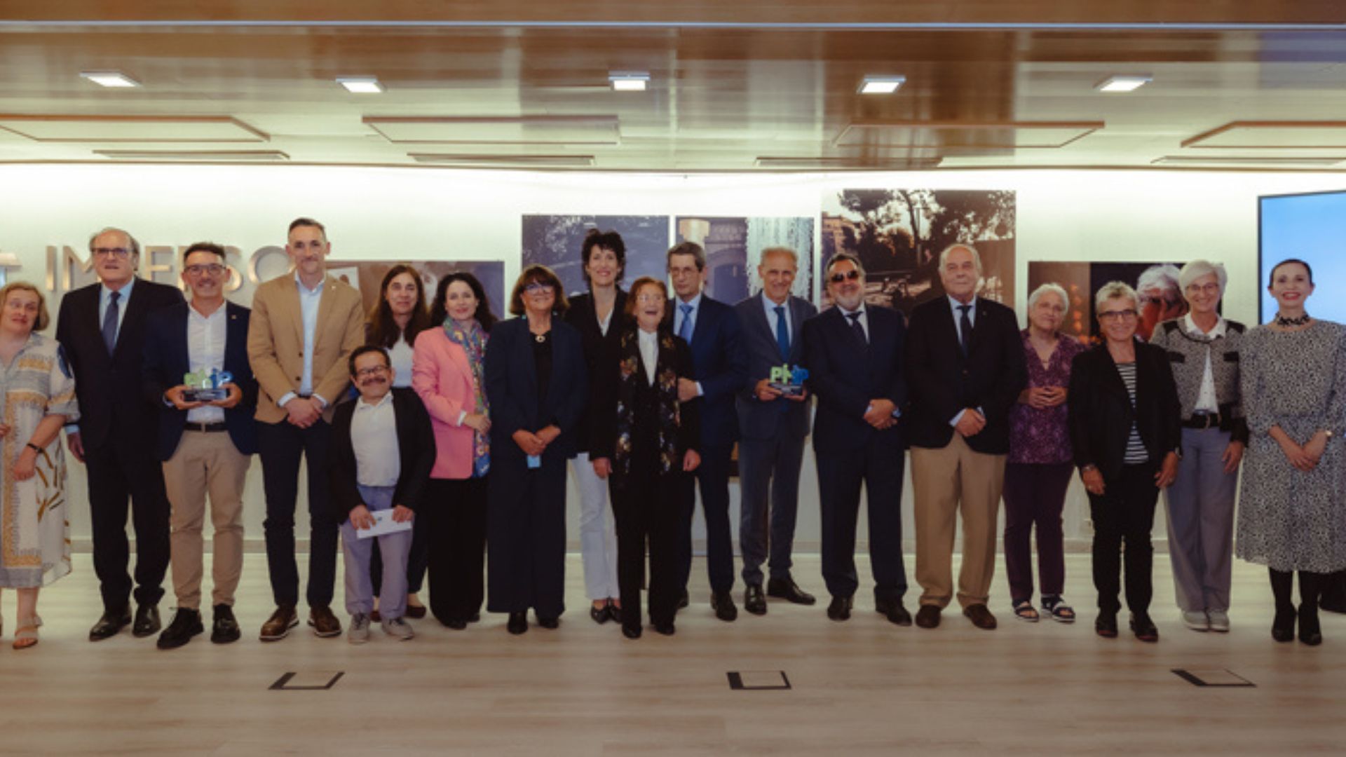 Foto de familia de los premios PMP