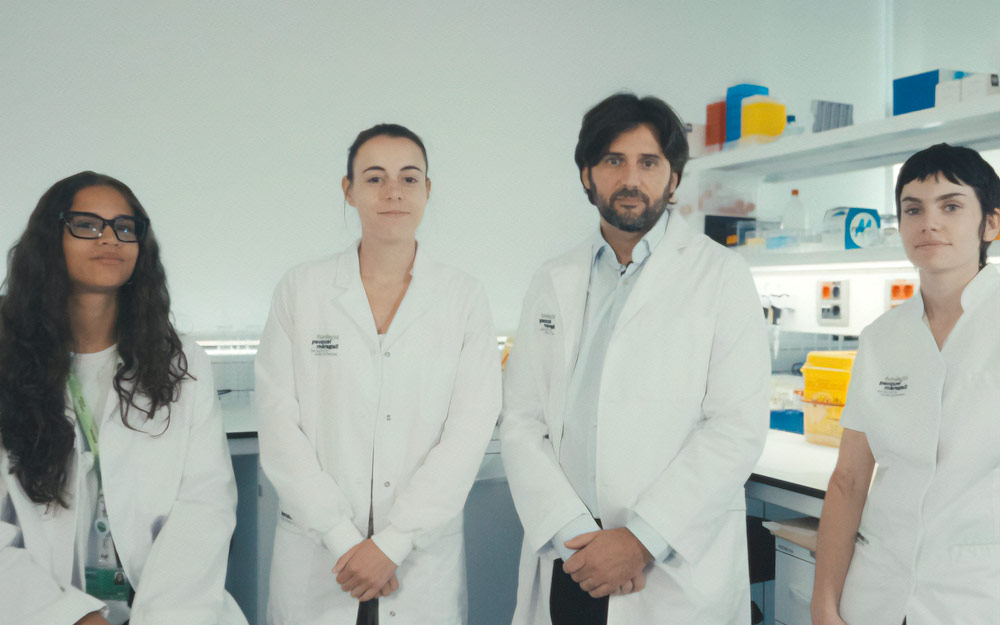 El estudio ALFA10 busca identificar a las personas con mayor riesgo de desarrollar Alzheimer, incluso antes de que aparezcan los primeros síntomas Los científicos durante el experimento