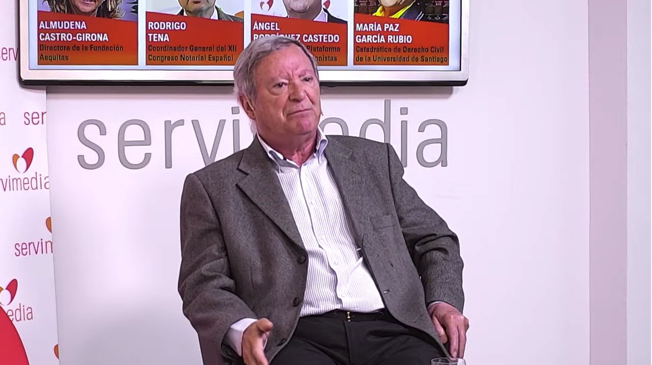 el XII Congreso Notarial Español reunirá más de 70 expertos de los ámbitos sanitario, político, económico, universitario, sociológico y jurídico Imagen de Ángel Rodríguez Castedo durante el evento