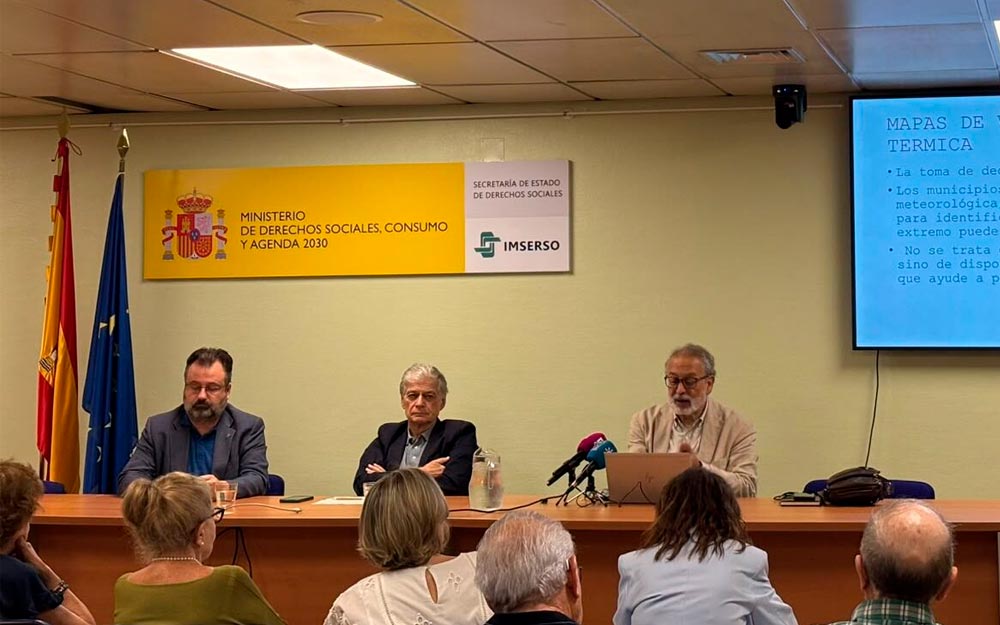 Un instante de la preentación en el Imserso