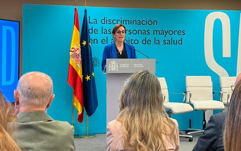 Inauguró la jornada 'La discriminación de las personas mayores en el ámbito de la salud' Mónica García durante la inauguración de la jornada