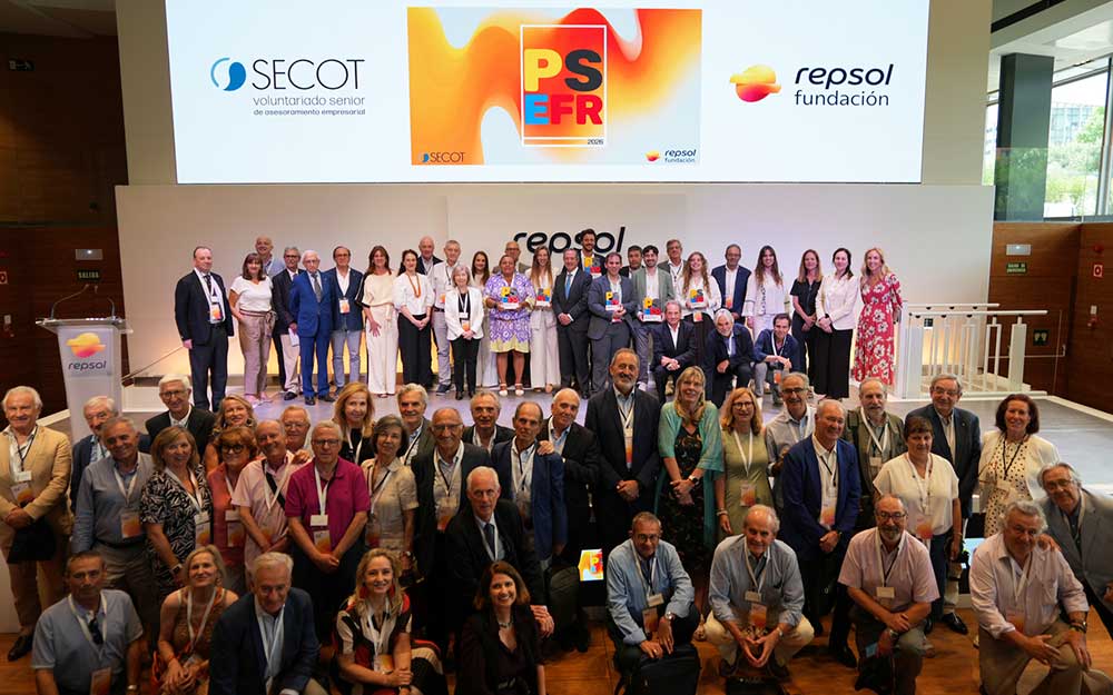 Foto de familia del acto de entrega de los premios