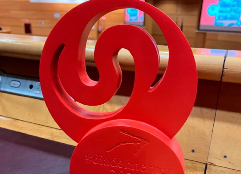 Trofeo de los Premios de Internet