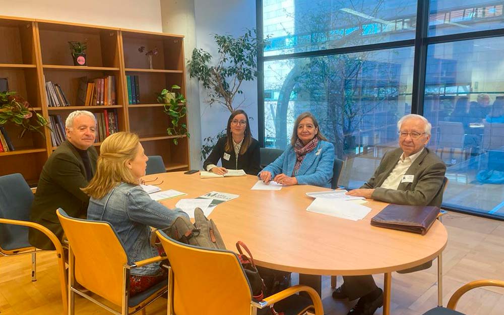 La formación ha manifestado su compromiso para la incorporación de las propuestas de la Plataforma en sus programas electorales Reunión de PMP con representantes de Más Madrid