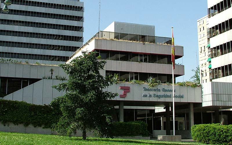 Pese a que muchos trámites se pueden hacer de forma telemática, algunos requieren presencialidad Fachada de la Tesorería General de la Seguridad Social