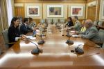Un instante de la reunión celebrada en el Ministerio de Derechos sociales