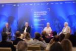 Manuel Campo Vidal, José Luis Fernández, Inmaculada Ruiz y Lázaro González durante la mesa redonda del VII Encuentro de Economía Sénior