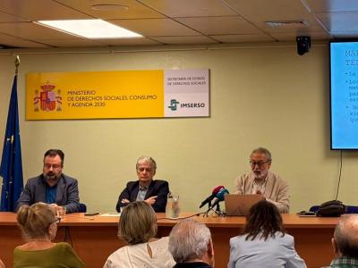 Un instante de la preentación en el Imserso